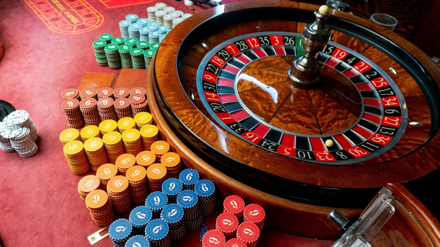 Vòng quay roulette là một trong những Game Casino được yêu thích tại Gi88.org